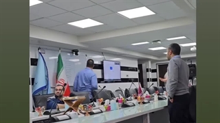 تلویزیون های شهری منحنی بسیار بزرگ در همایش های شرکتی