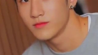 میکس لیدرمون من تازه متوجه خال روی گردنش شدم میخوام خودمون بکشم