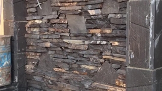 اجرای سنگ لاشه ورقه‌ای آبنما 09129287996