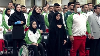 نواختن سرود جمهوری اسلامی ایران در دیدار قهرمانان المپیک و پاراالمپیک با رهبر انقلاب 1403