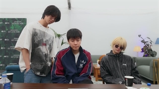 قسمت 2 مستند از STRAY KIDS با نام (IDAY HYPE PARK LOLLA CHICAGO ) همراه زیرنویس فارسی آنلاین ♡♡ کپ