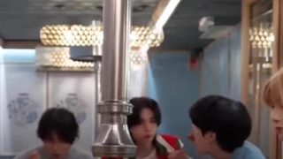 یکی بنگ چان رو بگیره نابود شد