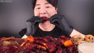 اسمرفود چی هون | باربیکیو دنده خوک و گوشت خوک ابپز شده ، کوفته برنجی، سس مایونز قلیه پولاک.