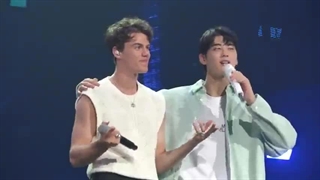 آهنگ "Hey Hello" از پِدِر الیاس و نونو