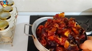 طرز تهیه شیره خرما به روش سنتی