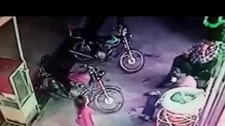 ریزش خطرناک سنگ نما