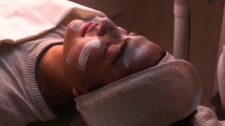 مراحل پاکسازی پوست در بهترین کلینیک مشهد لیزر فرکشنال