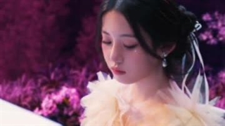 کاورم از moonlit floor لیسا