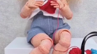 عروسک قلاب بافی