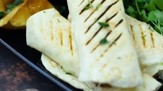 رستوران لبنانی نلین با بهترین شاورما و غذاهای عربی!