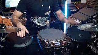 کاور آهنگ بندری صادق زین توسط حسن مهدوی با پرکاشن های ترکیبی