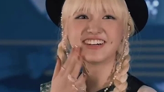 تولد لیز مبارک.