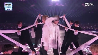 اجرا (deja vu + over the moon) در ماما 2024