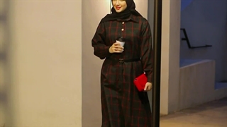 پیراهن 4 دکمه زنانه مدل آشا - قرمز مشکی