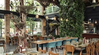 طراحی و اجرای داخلی و نمای کافه رستوران نارکو