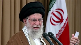 14030905: دیدار بسیجیان با رهبر انقلاب