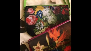 کیف های که به استایل شما رنگ می بخشند.