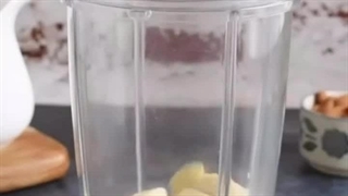 طرز تهیه اسموتی عسلی (برای کاهش وزن)