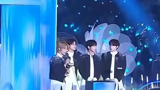 یونجون برای گفتن دوست دارم خطاب به سوبین لحظه‌ای درنگ نکرد، ولی بیایید قبول کنیم اعضا بیشتر از هر کسی دلشون برای سوبین تنگ شده