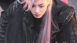 خیلی کیوتههههه...:) HouMinghao(نئو هائو)