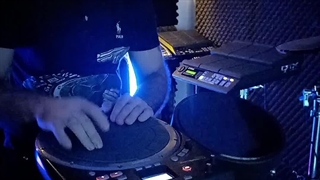 کاور آهنگ حمید طالب زاده با پرکاشن هندسونیک توسط حسن مهدوی