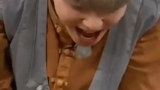 چقدر تو این برنامه اون وو رو اذیت کردن:عصبانی: