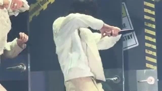 وقتی میگن استری کیدز همه چی رو امتحان میکنه یعنی همین:)