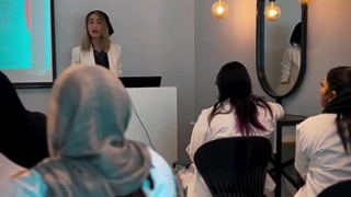 آموزشگاه آرایشگری گل سرخ بندرعباس