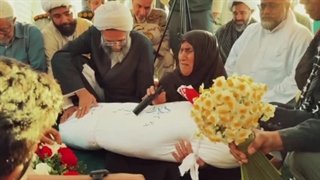 تشییع و تدفین شهید گمنام دفاع مقدس در منطقه اهل سنت‌ طولا جزیره قشم