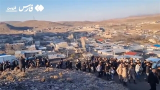 تشییع و تدفین شهید گمنام دفاع مقدس در روستای نیکویه تاکستان ۱۶ آذر ۱۴۰۳