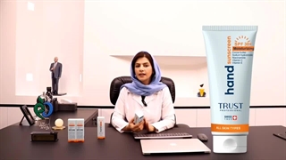 کرم ضد آفتاب  و آبرسان دست تراست