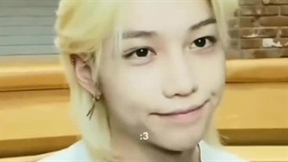 بچه های ولگرد همیشه پیدام میکنن و نجاتم میدن:(