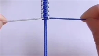 ساخت دستبند آبی و سفید