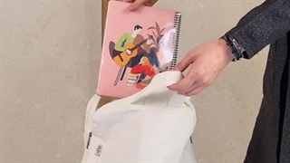 این کیفه یا گونی؟مگه میشه این همه وسایل تو یه کوله پشتی جاشه؟؟؟