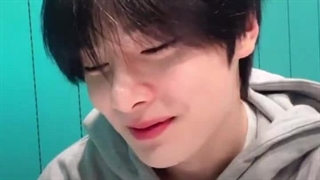 جونگین گفت که دوست داره موهاشو فر کنه