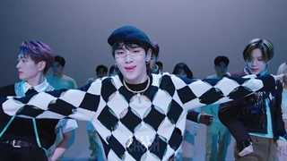 [BE ORIGINAL] SHINee (샤이니) - 'Don't Call Me' Studio CHOOM [#درخواستی]