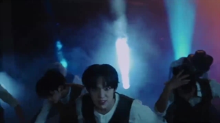 تیزر آهنگ One the Rock with Kiss از Double 0ne که یونیتی ترکیبی از دو گروه فنتسی بویز و BAE173 هستش - خیلییییییی خوبههههه