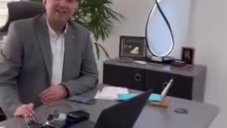 دکتر سعید سینا پاکسازی پوست