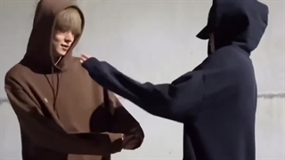 آپدیت تیک‌تاک با یونهو اون یکیم نمیدونم کیه استتار کرده :خنده: