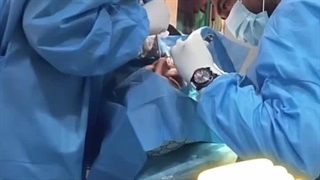 دکتر حمیدرضا معتضدیان کاشت ریش