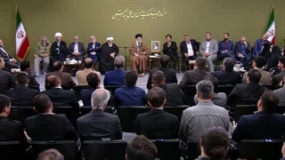 بیانات رهبر انقلاب در دیدار شاعران و اهالی فرهنگ و ادب فارسی
