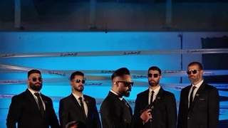 وحید مرادی پرچمدار