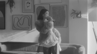 Start a war jennie اجرا اهنگ