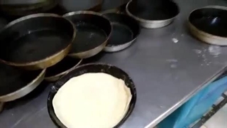 خرید خمیر پهن کن پیتزا 4 غلطک با بهترین قیمت | تجهیزات زادمن