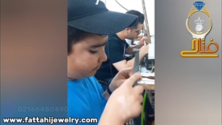 آموزش سوهان‌کاری به کارآموزان