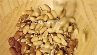 آموزش تصویری تهیه کوکی با مغزهای آجیلی | ترکیبی خوش‌عطر و مقوی