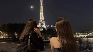 بچه ها دیروز روز خواهر بود ولی من از غروب هر چی تلاش کردم نتونتسم بیام تو نماشا ببخشید با تاخیر روزتون مبارکککک♥︎♡♡♡کیوتای منننن