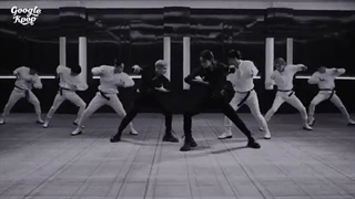 آهنگ red lights از هیونجین و بنگ چان عضو stray kids+زیرنویس چسبیده