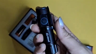 چراغ قوه جیبی پرنور گیره دار یمائو مدل F602X