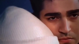 یه حال عجیبی با تو میپیچه تو تنم